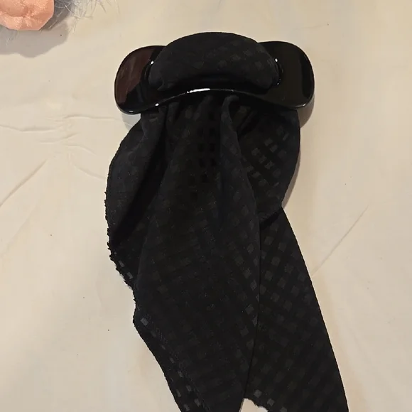 Stylish Women's Hair Accessories Set - Black, Blue, Pink - Picture 8 of 16